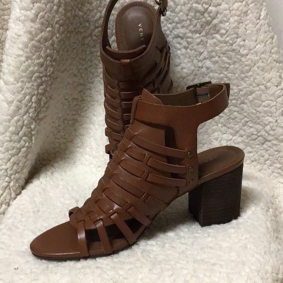VERY VOLATILE STRAPPY,CHUNKY HEEL LEATHER CARMEL SHOES SZ 6 - Picture 2 of 7
